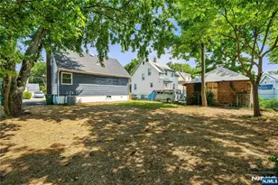 429 Wheatsheaf Rd, Roselle, NJ 07203 - Photo 35