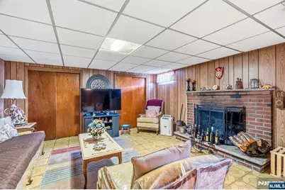 92 Phillips Avenue, South Hackensack Township, NJ 07606 - Photo 29