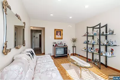 92 Phillips Avenue, South Hackensack Township, NJ 07606 - Photo 7