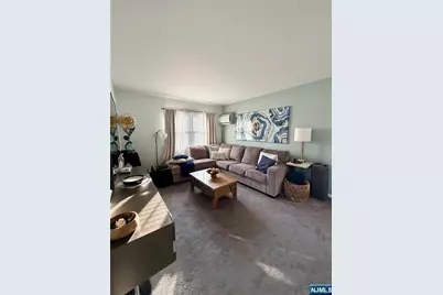 92 Phillips Avenue, South Hackensack Township, NJ 07606 - Photo 13