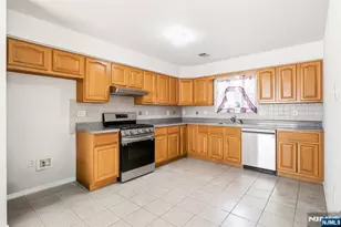 17 Chester Ave, Newark, NJ 07104 - Photo 7