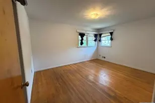 1008 Windsor Rd, Teaneck Township, NJ 07666 - Photo 11
