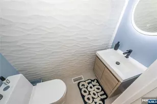 20 Bobolink Ct, Wayne, NJ 07470 - Photo 5
