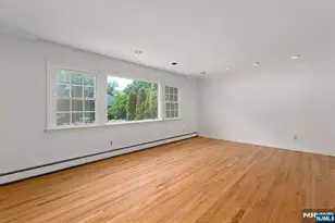 619 Cadmus Ct, Teaneck Township, NJ 07666 - Photo 5