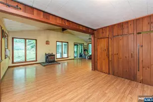 197 Snake Den Rd, Wanaque, NJ 07465 - Photo 3