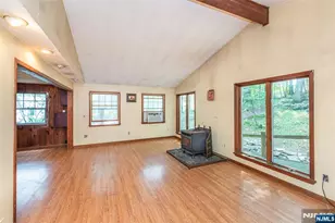 197 Snake Den Rd, Wanaque, NJ 07465 - Photo 5