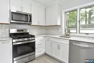 72 Ridgewald Ave, Waldwick, NJ 07463 - Photo 9