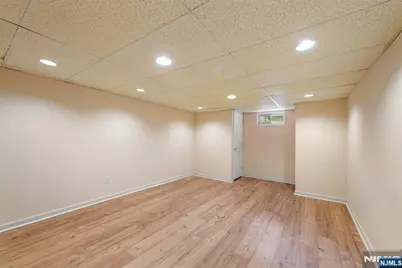 211 Park Avenue, Emerson, NJ 07630 - Photo 21