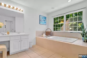 206 Van Buren Dr, Paramus, NJ 07652 - Photo 35