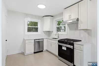 332 Harrison Avenue, Roselle, NJ 07203 - Photo 15