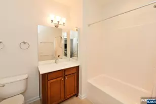 2107 Warrens Way 107, Wanaque, NJ 07465 - Photo 17