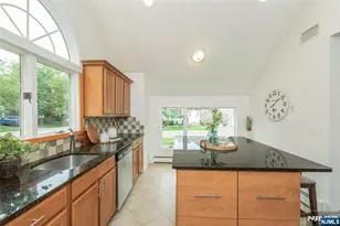 19 Matthew Road 19, Wayne, NJ 07470 - Photo 11
