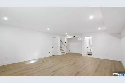 4 Hilltop, Essex Fells, NJ 07021 - Photo 27