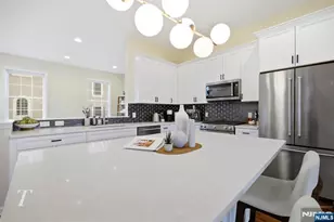 141 Roosevelt Dr, Wood Ridge, NJ 07075 - Photo 5