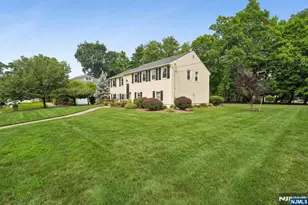 4 Elkin Dr, Livingston, NJ 07039 - Photo 3