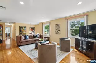 4 Elkin Dr, Livingston, NJ 07039 - Photo 5