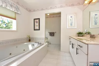 13 Bryan Court, Wayne, NJ 07470 - Photo 19