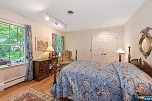 7 Arthur Ct, Demarest, NJ 07627 - Photo 15