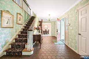 7 Arthur Ct, Demarest, NJ 07627 - Photo 3