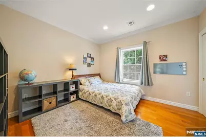392 Oak Avenue, River Edge, NJ 07661 - Photo 23