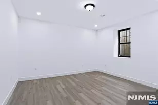 49 N Glenwood Dr, Bergenfield, NJ 07621 - Photo 43