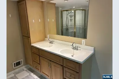 19 Crescent Road, Wayne, NJ 07470 - Photo 13