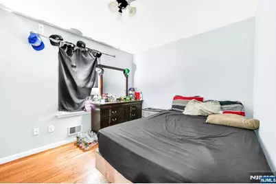 64 Brunswick Street, Newark, NJ 07114 - Photo 7