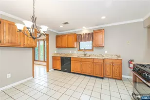 1 Old Timbers Ct, Roxbury Township, NJ 07847 - Photo 9