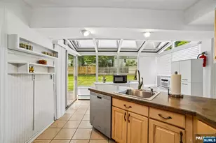 25 Lake Dr, Wayne, NJ 07470 - Photo 13