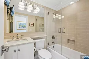 25 Daniel Ct, Ridgewood, NJ 07450 - Photo 17