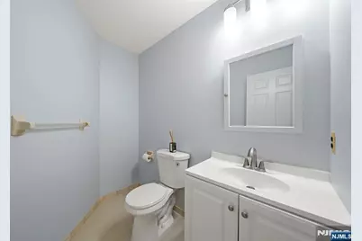 35 Mulford Drive, Wayne, NJ 07470 - Photo 9