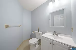 35 Mulford Dr, Wayne, NJ 07470 - Photo 9