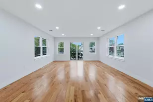 219 S Burnett St, East Orange, NJ 07018 - Photo 5