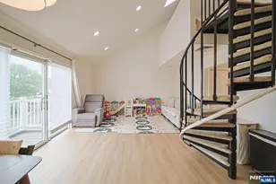 59 Presidential Dr, Englewood, NJ 07631 - Photo 5