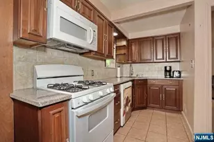24 New St, Butler, NJ 07405 - Photo 11