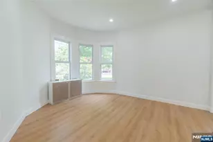 245 Elm Ave, Bogota, NJ 07603 - Photo 7