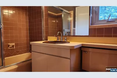 745 Sanford Street, Teaneck Township, NJ 07666 - Photo 17