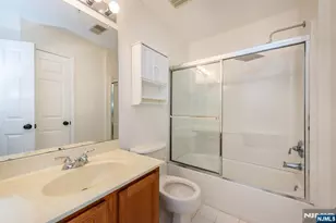 146 Summit Ridge 1406, Pompton Lakes, NJ 07442 - Photo 21