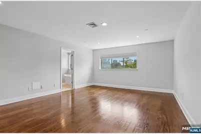 10 Wadsworth Court, Teaneck Township, NJ 07666 - Photo 33