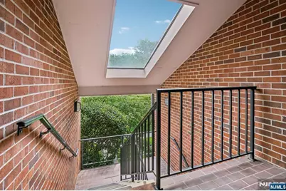10 Wadsworth Court, Teaneck Township, NJ 07666 - Photo 13