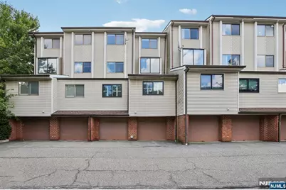 10 Wadsworth Court, Teaneck Township, NJ 07666 - Photo 35