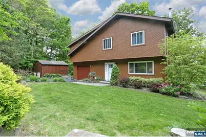 64 Larchmont Drive, West Milford, NJ 07421 - Photo 35