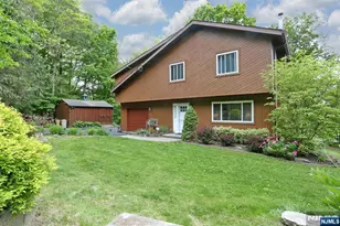 64 Larchmont Dr, West Milford, NJ 07421 - Photo 35