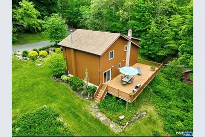 64 Larchmont Drive, West Milford, NJ 07421 - Photo 25