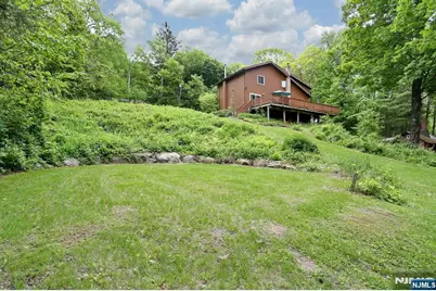 64 Larchmont Drive, West Milford, NJ 07421 - Photo 23