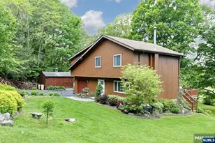 64 Larchmont Dr, West Milford, NJ 07421 - Photo 19