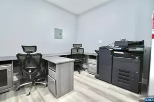 351 Mulberry St, Newark, NJ 07102 - Photo 17