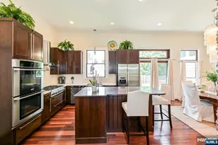 22 Center St, Closter, NJ 07624 - Photo 5