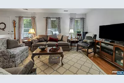 2332 Oliver Court, Mahwah, NJ 07430 - Photo 5