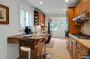 30 Orchard St, Nutley, NJ 07110 - Photo 15